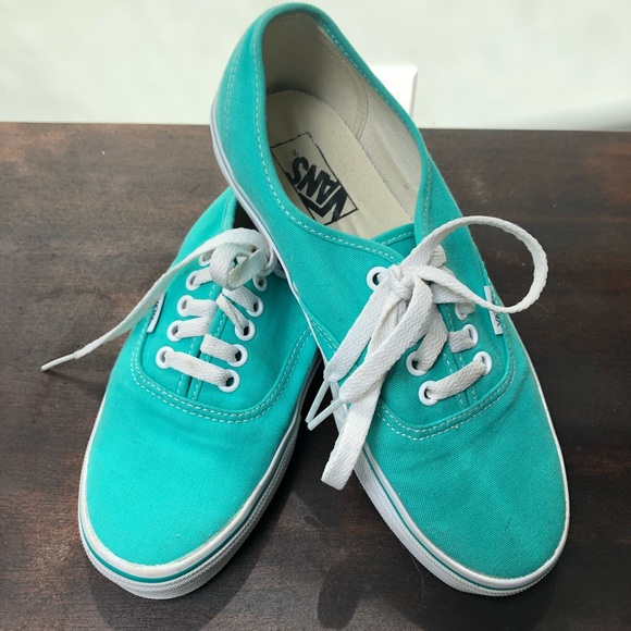 vans authentic lace up